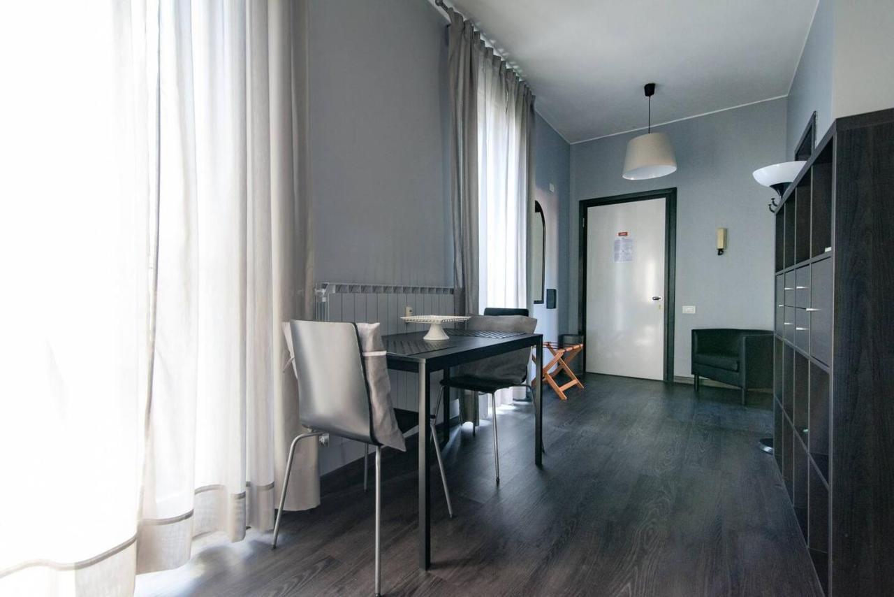 コモVia Mentana 32 - The House Of Travelersアパートメント エクステリア 写真